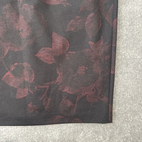 Susan Graver Skirt Womens Small Black Red Floral Pencil Pull On Stretch Comfort - Picture 3 of 9